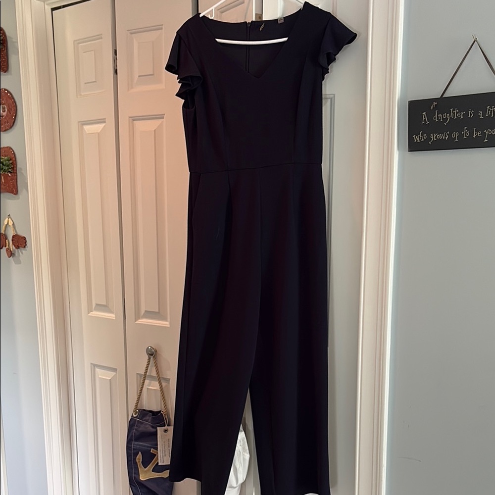 T Tahari Black Jumpsuit with Cap Sleeves and Sleek Silhouette